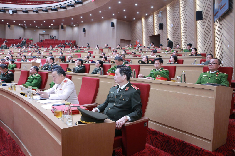 Public Security Forces: Following Uncle Ho’s Teachings – Renewing Mindsets – Enhancing Knowledge – Becoming Regular and Modern Force – Wholeheartedly devoted to the Party, the People -0