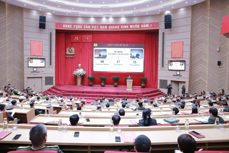 Public Security Forces: Following Uncle Ho’s Teachings – Renewing Mindsets – Enhancing Knowledge – Becoming Regular and Modern Force – Wholeheartedly devoted to the Party, the People -1