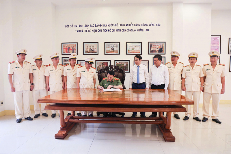 Công an tỉnh Khánh Hòa cần sớm hoàn thành mục tiêu  cách mạng, chính quy, tinh nhuệ, hiện đại -0