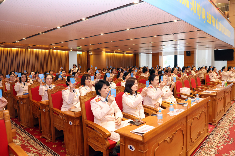 Giữ lửa hậu phương, vững vàng tuyến đầu -0