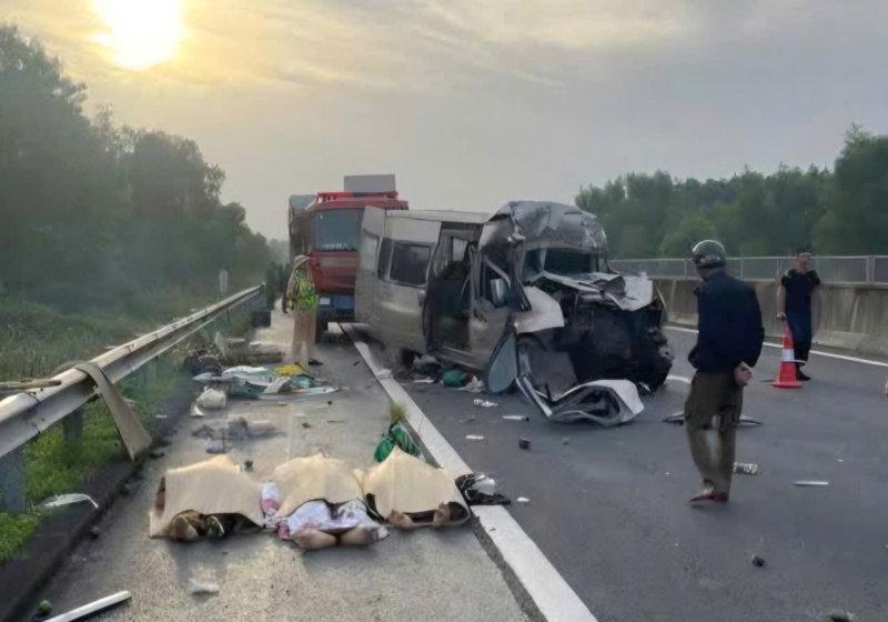 z7307027172393_7d2598c5e09637601-1765243065391.jpg -0