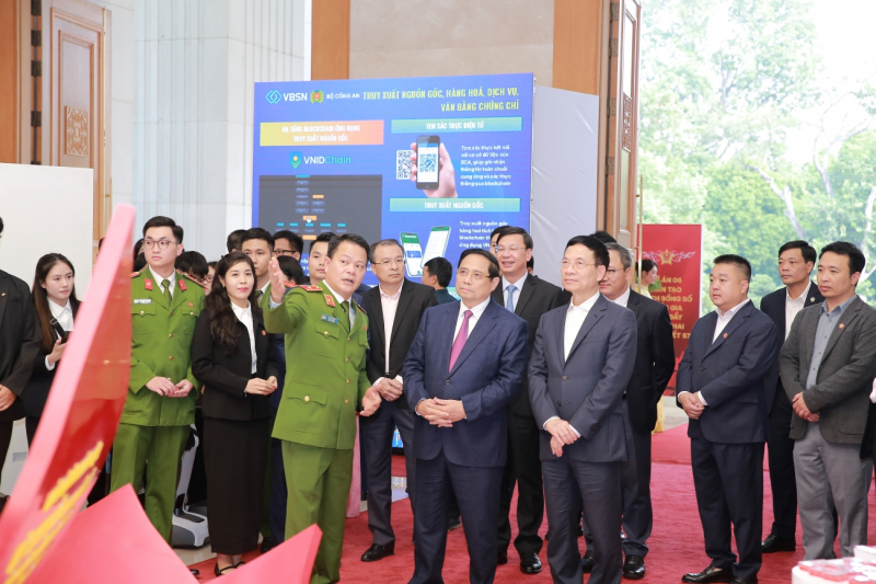 Thủ tướng dự hội nghị “3 trong 1” về cải cách hành chính, Đề án 06 và đột phá phát triển khoa học, công nghệ, chuyển đổi số -0