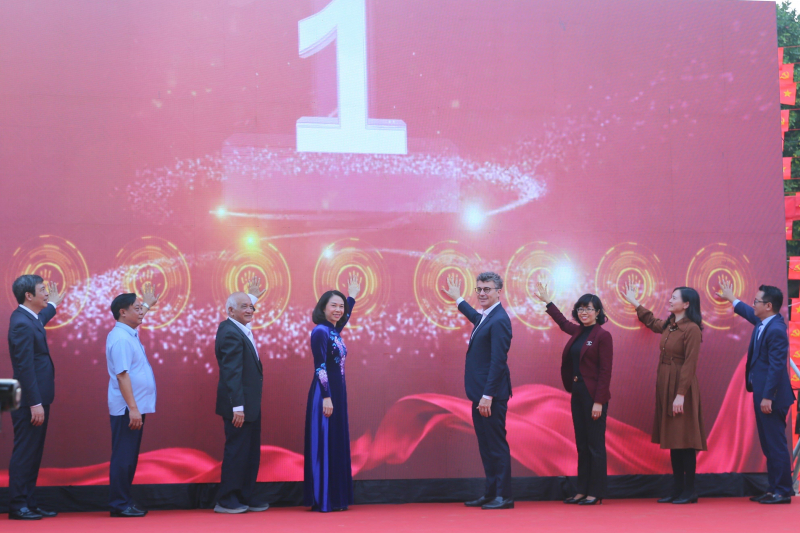 Kết hợp ứng dụng công nghệ, hoạt động trải nghiệm để “kể” câu chuyện của Cột cờ Hà Nội -0