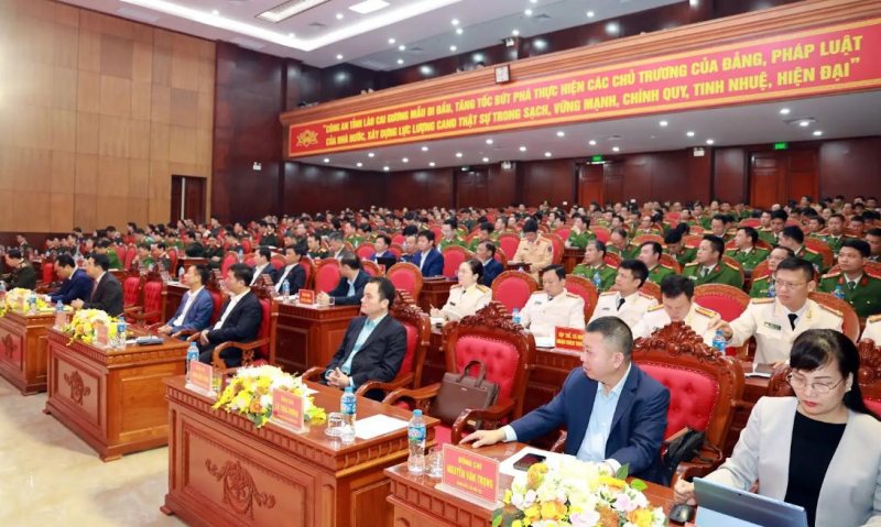 Thứ trưởng Lê Văn Tuyến dự Hội nghị triển khai công tác năm 2026 tại Công an tỉnh Lào Cai -0