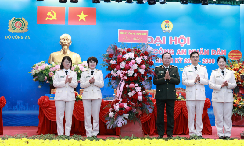 Phiên trọng thể Đại hội đại biểu Công đoàn CAND lần thứ VII -0