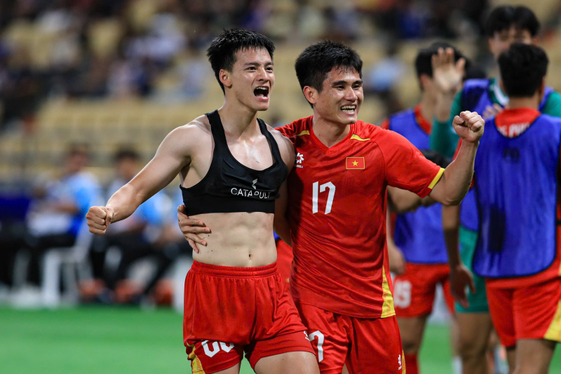 U22 Việt Nam đăng quang SEA Games 33: Khúc khải hoàn từ tinh thần không khuất phục -0