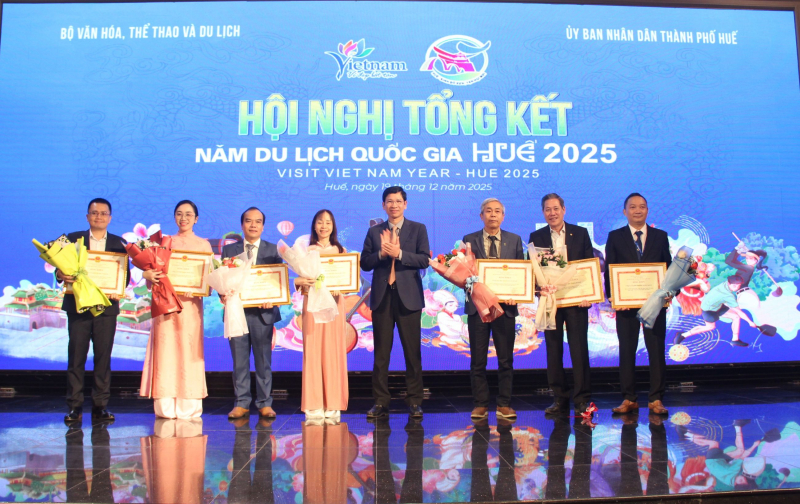 Năm Du lịch quốc gia 2025 góp phần phát triển mạnh mẽ ngành du lịch Việt Nam -0