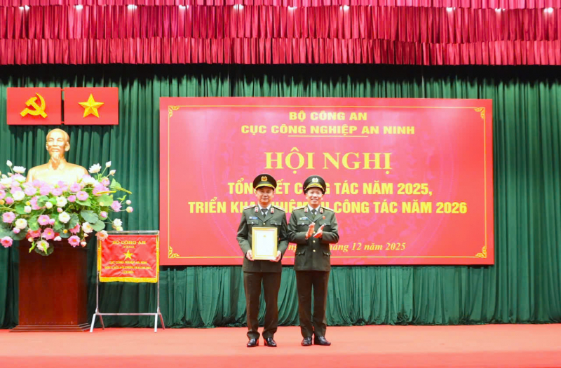 Đẩy mạnh phát triển công nghiệp an ninh tự chủ, hiện đại và lưỡng dụng, đáp ứng nhiệm vụ trong tình hình mới -0