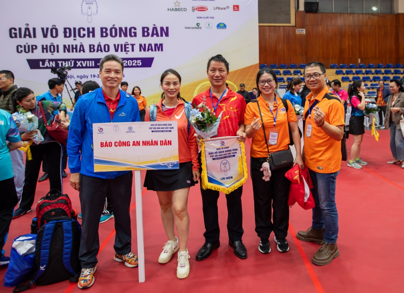 Khai mạc Giải Vô địch Bóng bàn Cúp Hội Nhà báo Việt Nam, lần thứ XVIII – năm 2025 -1