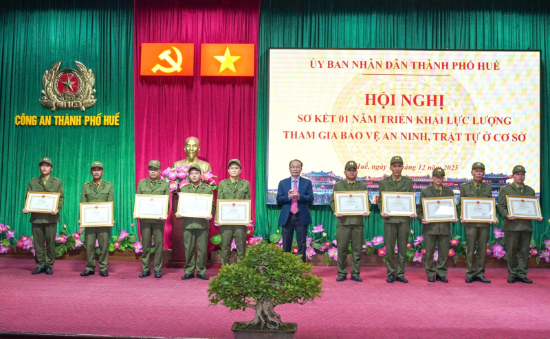 Tiếp tục phát huy hiệu quả lực lượng bảo vệ ANTT cơ sở tại TP Huế -0