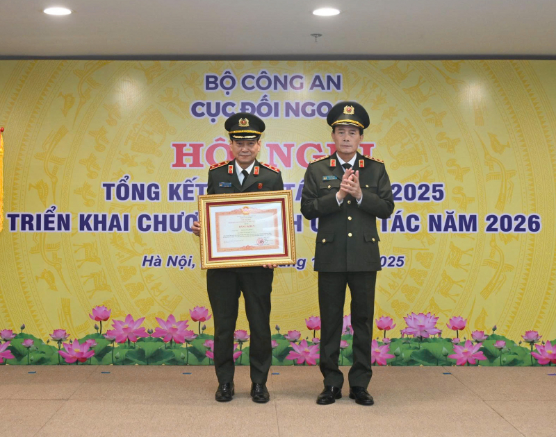 Attaching foreign affairs to national security protection tasks -0