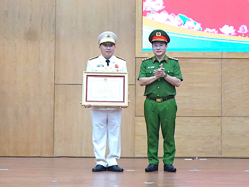 Công an TP Đà Nẵng nỗ lực vượt bậc, hoàn thành xuất sắc nhiệm vụ năm 2025 -0