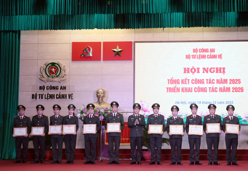 Tăng tốc hiện đại hóa lực lượng Cảnh vệ, bảo đảm thích ứng mô hình mới -0