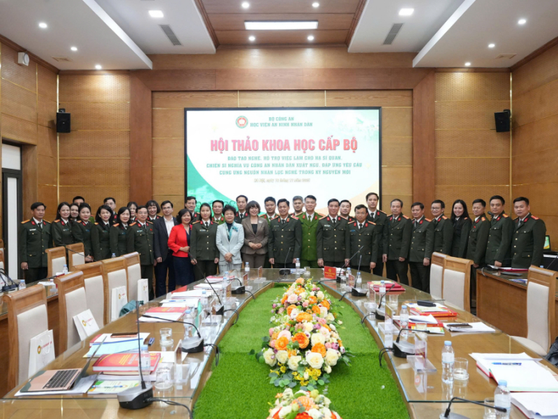 Tìm giải pháp nâng cao chất lượng đào tạo, hỗ trợ tìm việc làm cho hạ sỹ quan, chiến sĩ nghĩa vụ CAND xuất ngũ -0