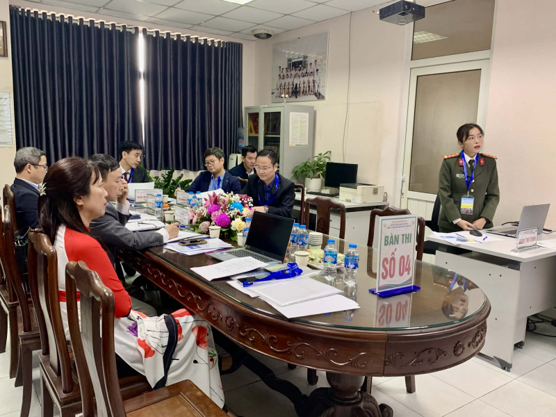 Tôn vinh những kỹ thuật sáng tạo tuổi trẻ ngành Y tế khu vực Hà Nội -0