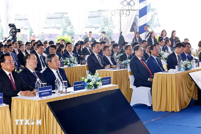 Chủ tịch Quốc hội dự lễ khởi công Dự án Trục Đại lộ Cảnh quan sông Hồng -0