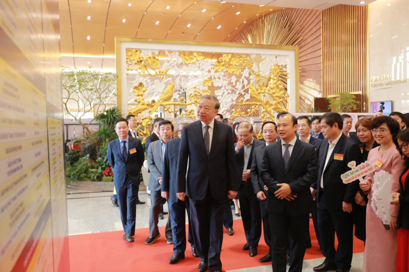 Tổng Bí thư Tô Lâm dự Hội nghị toàn quốc tổng kết công tác Tuyên giáo và Dân vận năm 2025, triển khai nhiệm vụ năm 2026 -0