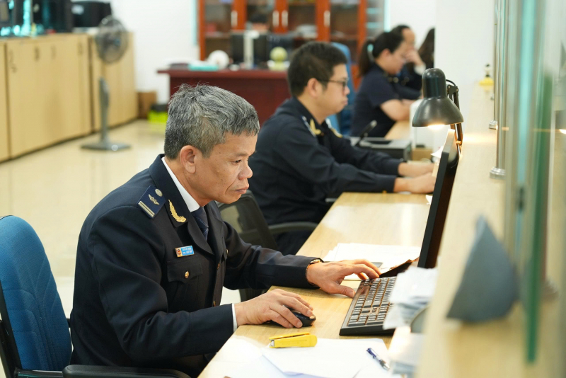 Hải quan giảm kiểm tra, tạo thuận lợi cho xuất nhập khẩu -0