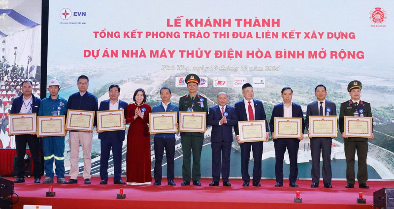 EVN khởi công, khánh thành đồng loạt nhiều dự án, công trình điện quan trọng -0