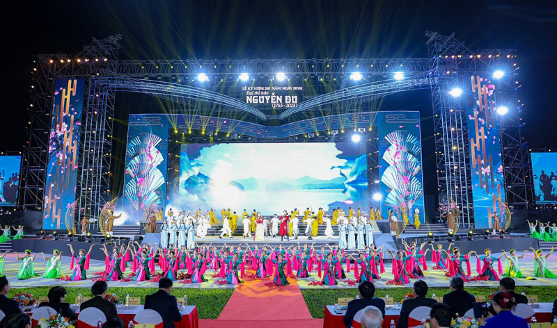 Trọng thể Lễ kỷ niệm 260 năm Ngày sinh Đại thi hào Nguyễn Du -0