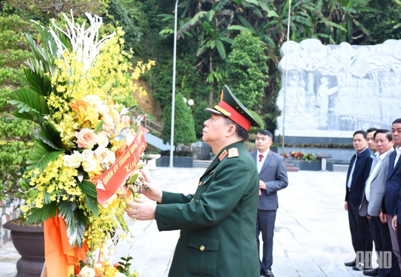 Đại tướng Nguyễn Trọng Nghĩa chủ trì các hoạt động về nguồn, tri ân tại tỉnh Cao Bằng -0