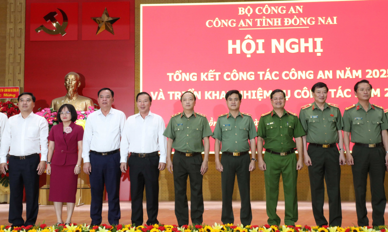 Công an Đồng Nai tập trung hơn nữa trong đấu tranh với tội phạm trên không gian mạng  -0