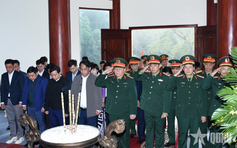 Đại tướng Nguyễn Trọng Nghĩa chủ trì các hoạt động về nguồn, tri ân tại tỉnh Cao Bằng -0