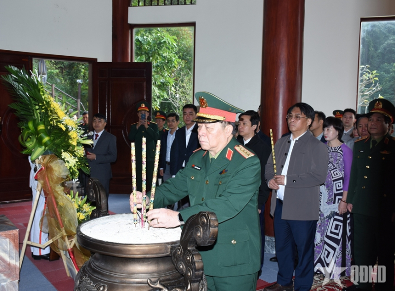 Đại tướng Nguyễn Trọng Nghĩa chủ trì các hoạt động về nguồn, tri ân tại tỉnh Cao Bằng -0