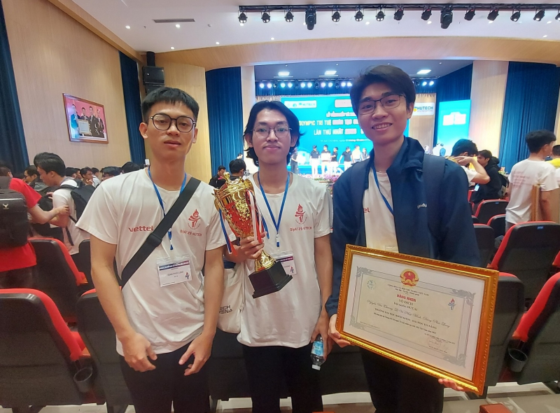 Đại học Đà Nẵng: Truyền cảm hứng, đồng hành, hỗ trợ sinh viên nghiên cứu, ứng dụng công nghệ 4.0 -0