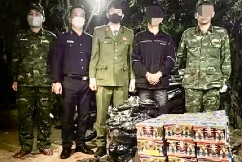 Tập trung xử lý hàng cấm, hàng lậu dịp cuối năm trên tuyến biên giới Quảng Trị -0