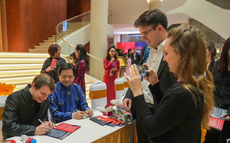 Nghệ sĩ Việt – Đức thăng hoa cùng “Tấu khúc không lời - A Wordless Rhapsody” -0