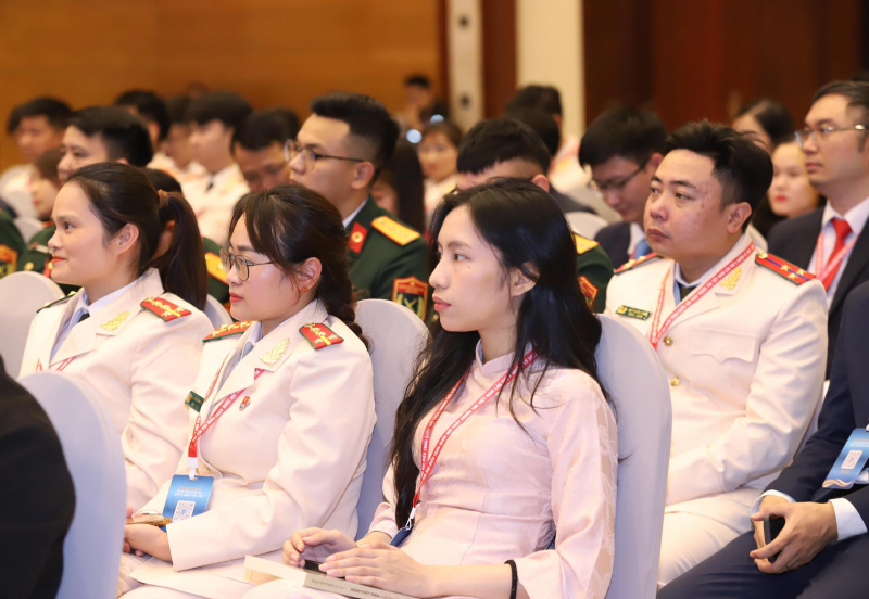 Thầy thuốc trẻ xung kích, tình nguyện đến vùng sâu, vùng xa vì sức khỏe cộng đồng -0