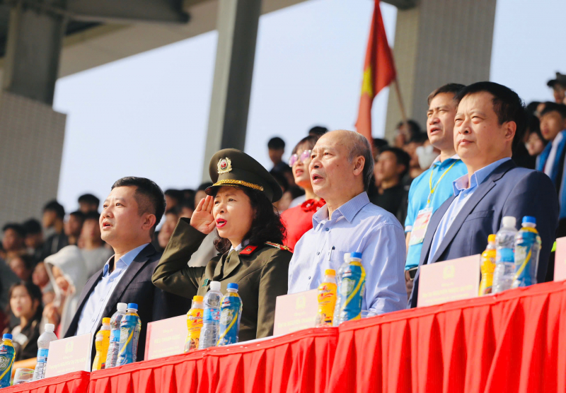 Trường THPT Xuân Mai lần đầu vô địch Giải bóng đá học sinh THPT Hà Nội – An ninh Thủ đô 2025 -0