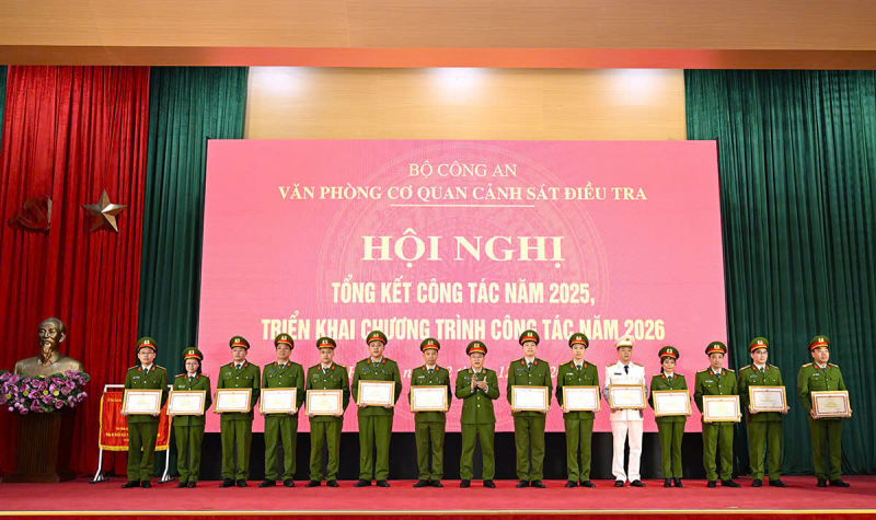 Tháo gỡ nhiều “điểm nghẽn”, dẫn dắt và tạo sự lan tỏa trong toàn lực lượng về đấu tranh, xử lý tội phạm -0