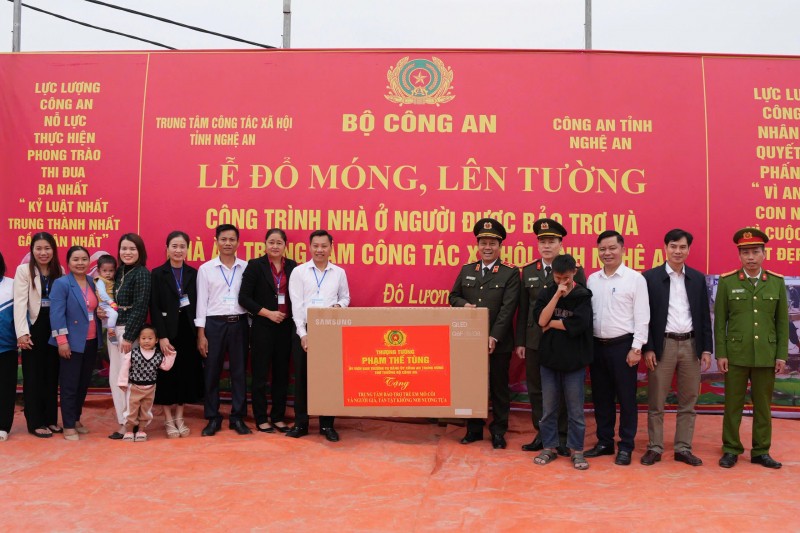 Bộ Công an:  Tổ chức Lễ hoàn thổ, dâng hương tri ân tưởng nhớ các anh hùng, liệt sỹ tại Đền thờ và Nghĩa trang Liệt sĩ Yên Thành -0