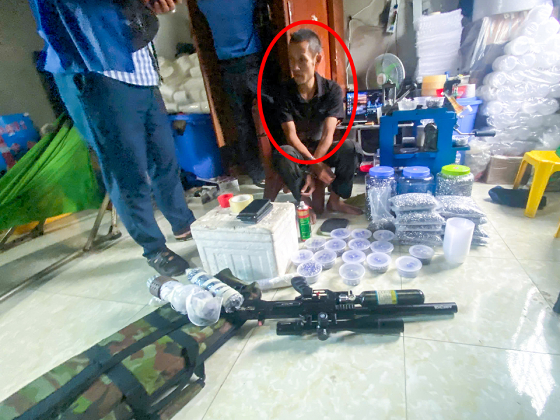 Khởi tố 4 đối tượng về hành vi chế tạo, tàng trữ, sử dụng, mua bán trái phép vũ khí quân dụng -0