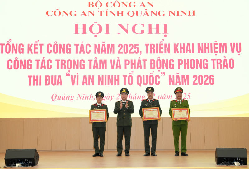 Công an tỉnh Quảng Ninh: nắm tình hình từ sớm, từ xa, kịp thời xử lý nhanh, hiệu quả mọi vấn đề về ANTT -0