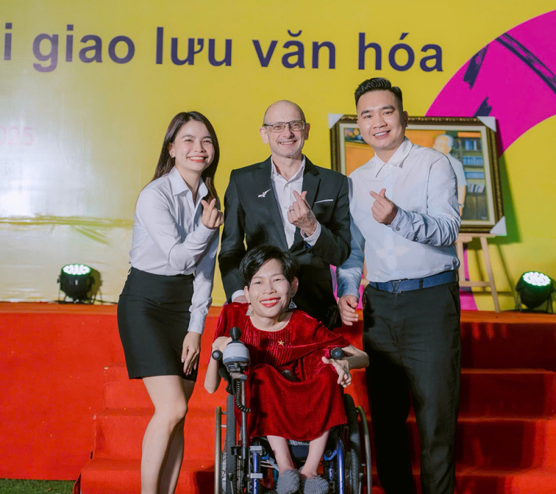 Trao kỹ năng số - Mở cánh cửa hòa nhập cho thanh niên khuyết tật Nghệ An -0