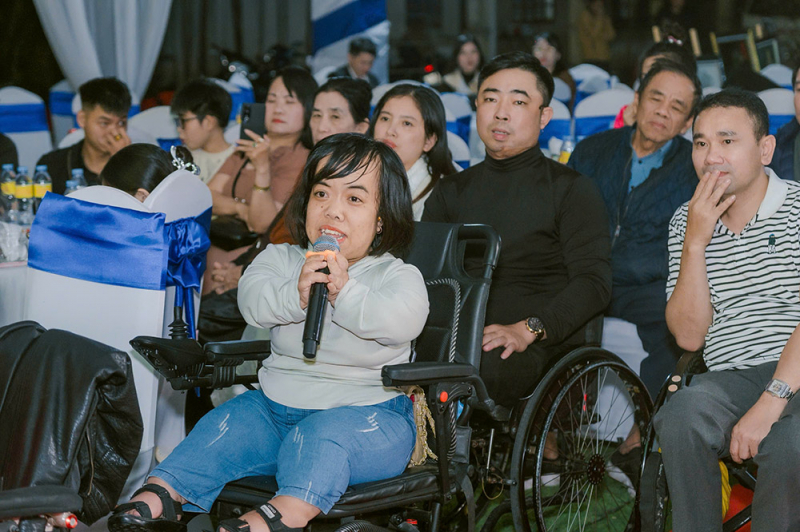 Trao kỹ năng số - Mở cánh cửa hòa nhập cho thanh niên khuyết tật Nghệ An -1