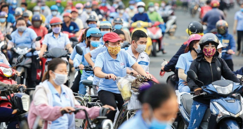 Người lao động loay hoay ở phân khúc lương thấp -0