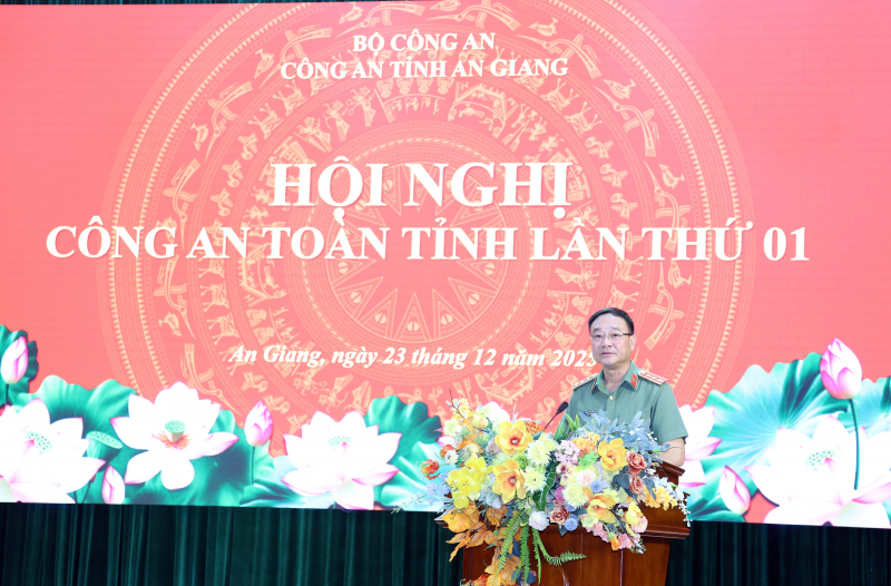 Công an tỉnh An Giang quyết tâm giữ vững ổn định, an ninh, an toàn để tỉnh nhà phát triển -0