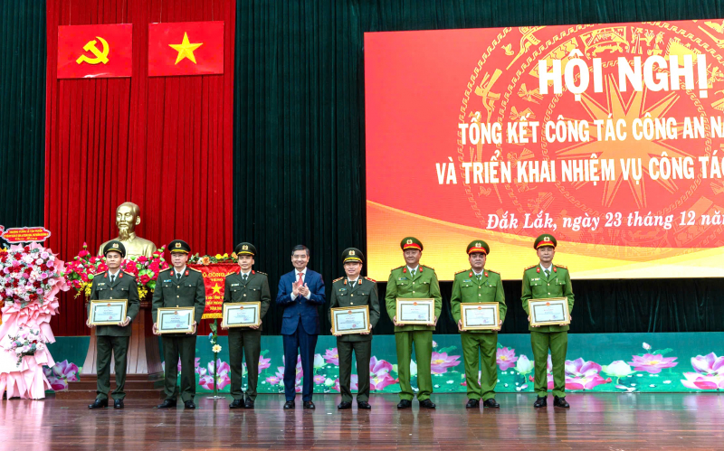 Công an Đắk Lắk kéo giảm 32,94% tội phạm trong năm 2025 -0
