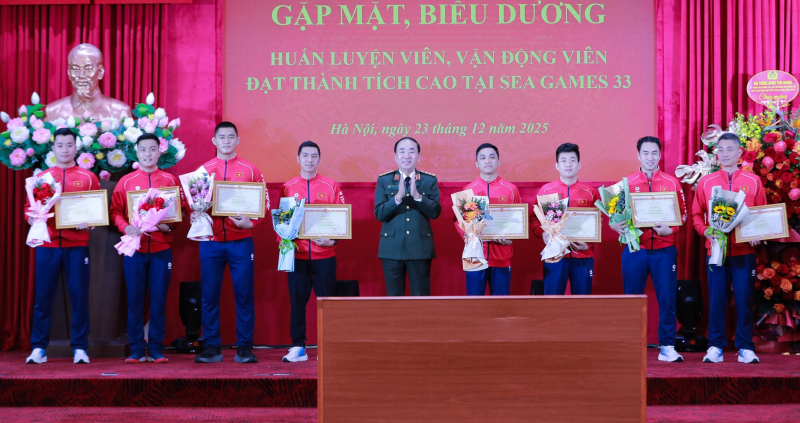 Gặp mặt, biểu dương các HLV, VĐV thể thao CAND đạt thành tích cao SEA Games 33 -0
