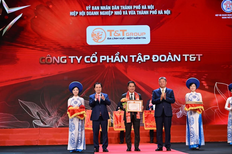 T&T Group được vinh danh tại Lễ tôn vinh doanh nhân, doanh nghiệp Thăng Long 2025 -0