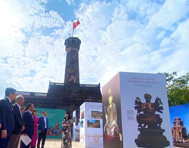 Trưng bày “Di sản văn hoá Việt Nam - Sức sống từ truyền thống đến hiện đại” -0