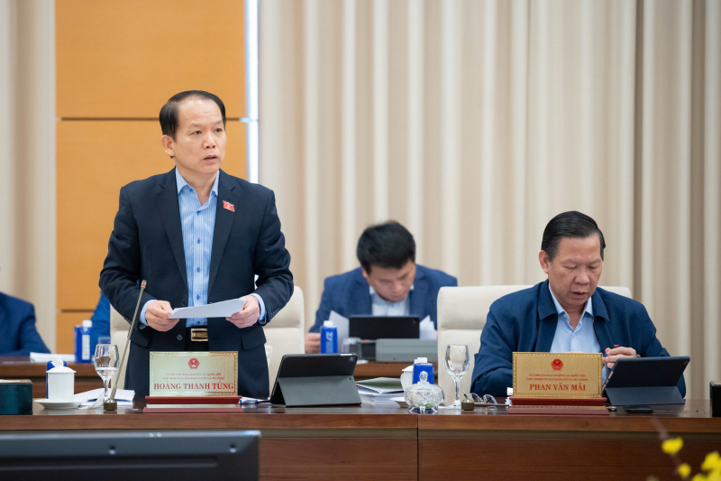 202512241442253137_z7360230068565_893102e481a074219cfdde48873ed43e.jpg -0