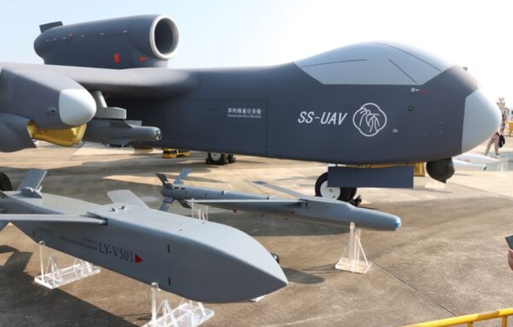 “Mẫu hạm trên không”  không người lái -0