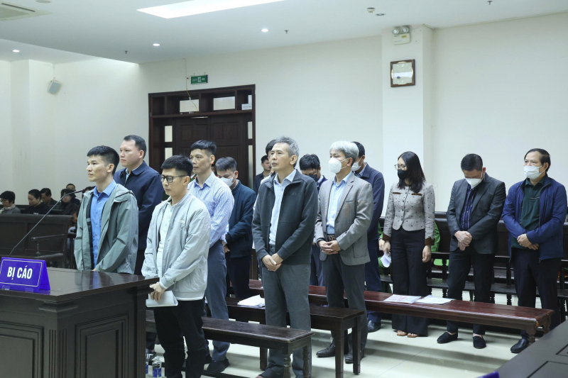 Cựu Phó Chủ nhiệm Văn phòng Quốc hội Phạm Thái Hà được giảm án từ 5 năm 6 tháng tù xuống 4 năm 9 tháng tù -0