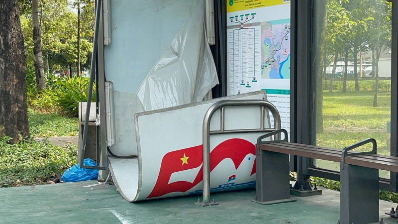 Nam thanh niên tử vong bất thường trong nhà chờ xe buýt -0