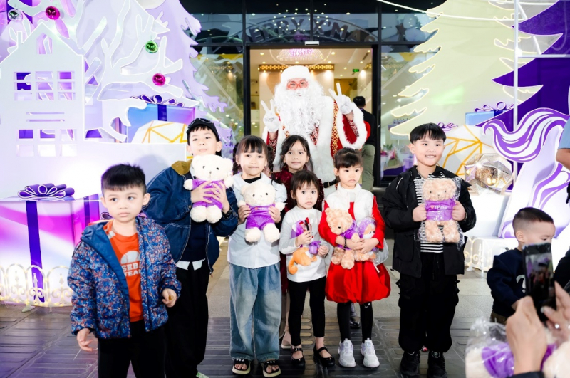 TPBank thắp sáng Giáng sinh bằng trải nghiệm số và những khoảnh khắc gần gũi -0